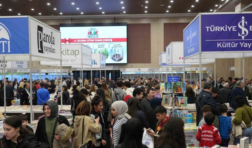 Bahçelievler Kitap Fuarı’nı 1,5 milyon kitapsever ziyaret etti