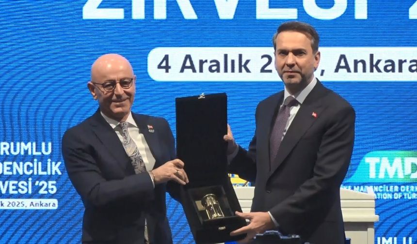 Bakan Bayraktar: "Hedefimiz madencilik sektörümüze gerek risk sermayesi gerekse uluslararası sermayeyi ülkemize çekecek düzenlemeleri yapmak"