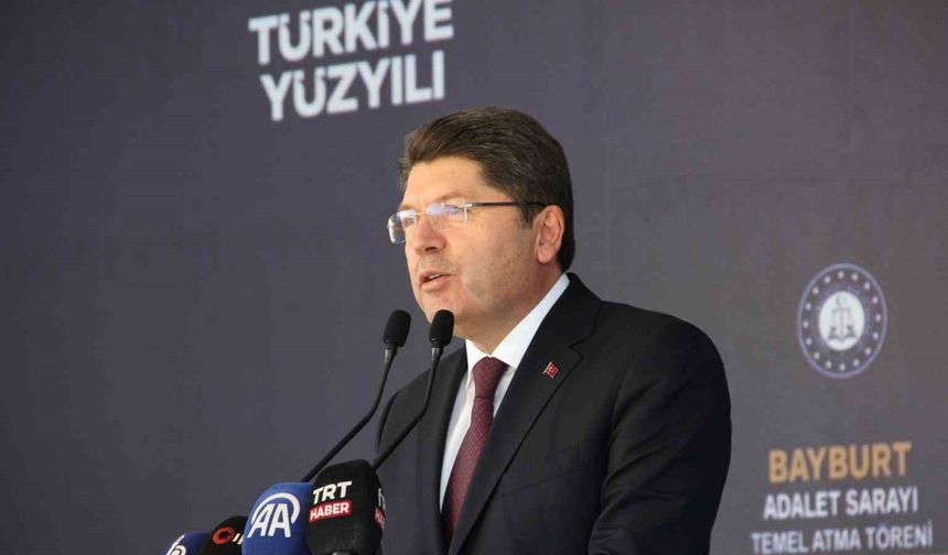 Bakan Tunç: "Yargıyı birilerinin arka bahçesi olmaktan çıkardık, darbeciden kurtardık, milletin yargısı haline getirdik"