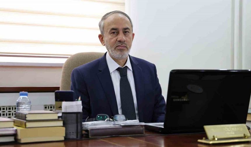 Başvaiz Saffet Bölükbaşı: "Yapay zekâyı kullanarak ’yanlış ve zararlı içerikler üretmek’ haramdır, caiz değildir"