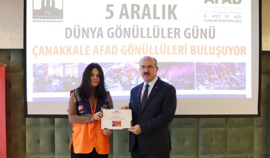 Çanakkale’de AFAD gönüllülerine kimlik kartları teslim edildi