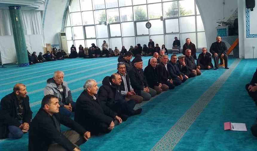 Çarşamba’da umre yolcularına hazırlık eğitimi verildi