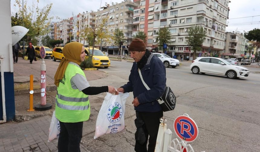 Dokumapark’tan toplanan portakallar vatandaşlarla paylaşıldı