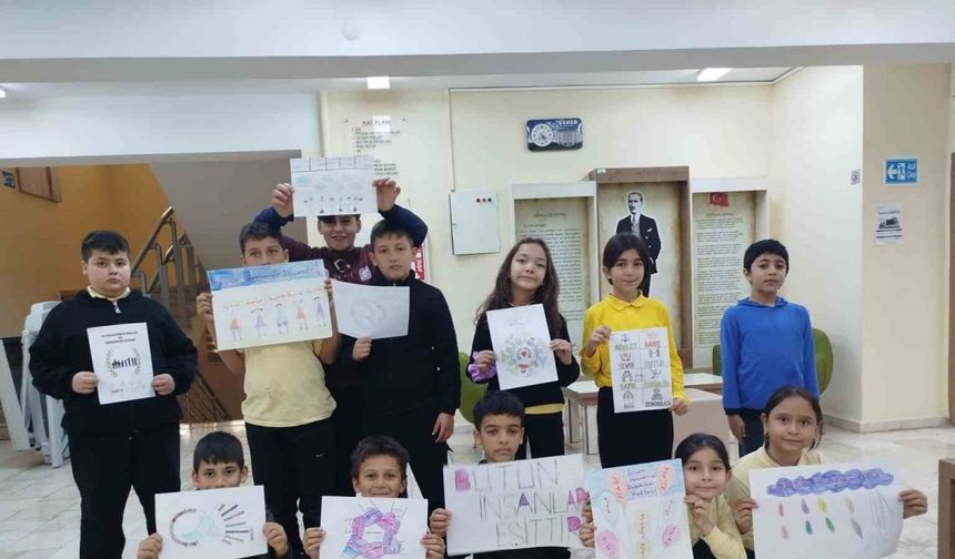 Dünya İnsan Hakları Günü’nde öğrencilerden farkındalık etkinliği