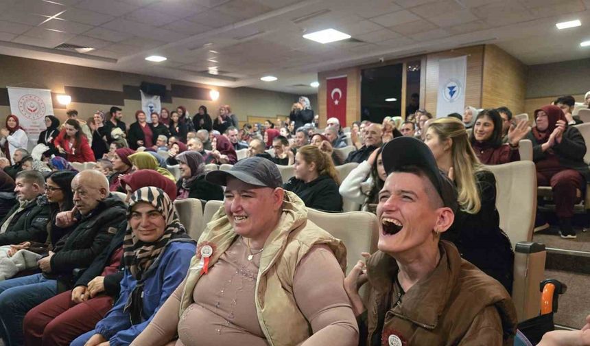 Engelliler Günü’nde hazırladıkları gösteriyle farkındalık oluşturdular