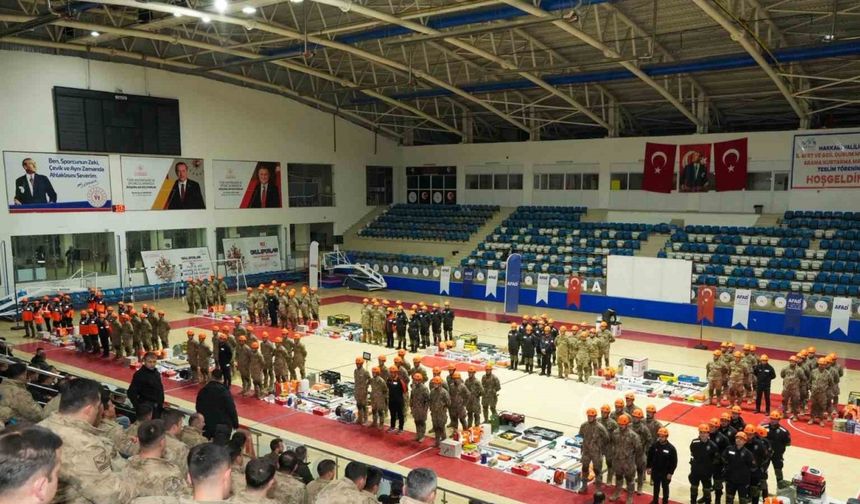 Hakkâri’de 3 bin 48 kişiye arama kurtarma eğitimi verildi