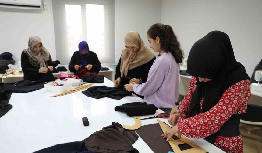 Haliliye Belediyesi’nden kadınlara eğitim ve hobi desteği