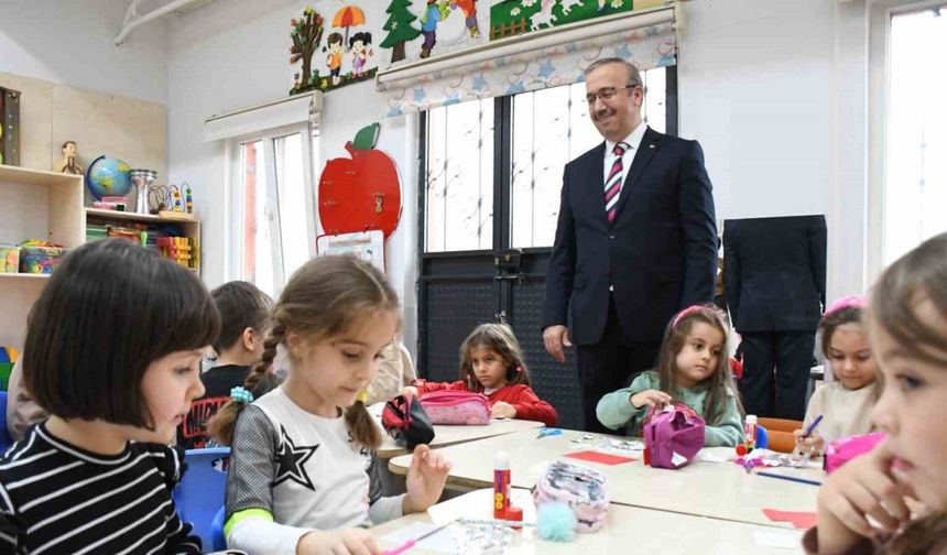 İl Milli Eğitim Müdürü Aydın, miniklere sunulan öğrenme ortamını yerinde inceledi
