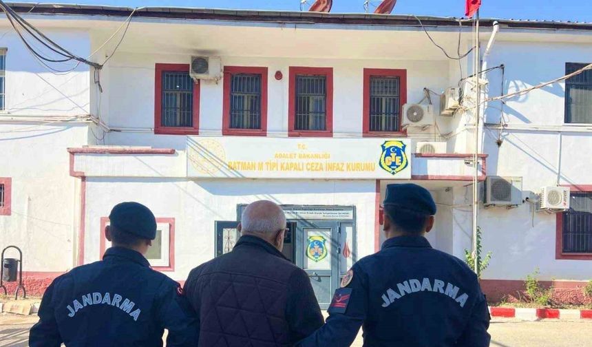 Jandarmadan aranan şahıslara yönelik operasyon: 21 kişi yakalandı