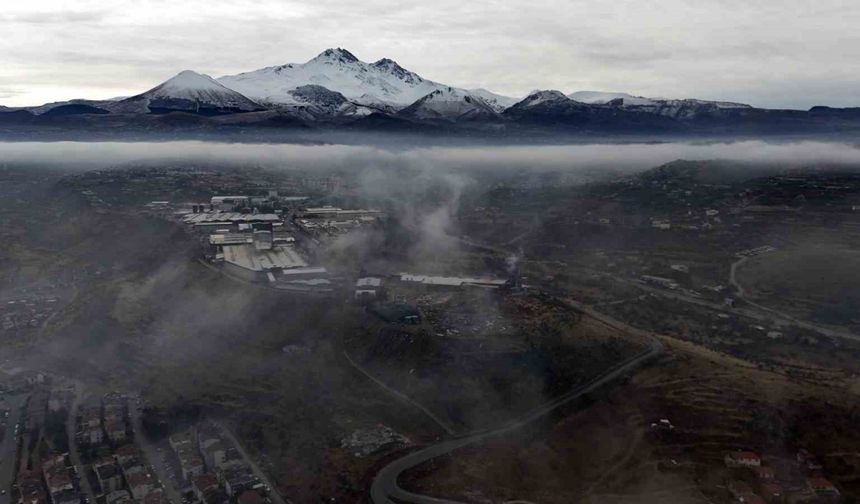 Kayseri’de sis etkisini sürdürüyor