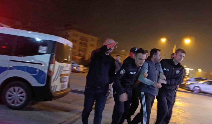 "Mahkeme beraat verdi, ben sizi rahat ettirir miyim" diyerek oğluna çarpan taksicinin ağabeyini vurdu