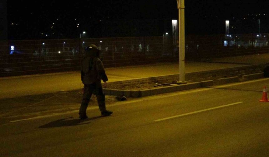 Malatya’da şüpheli çanta fünye ile patlatıldı
