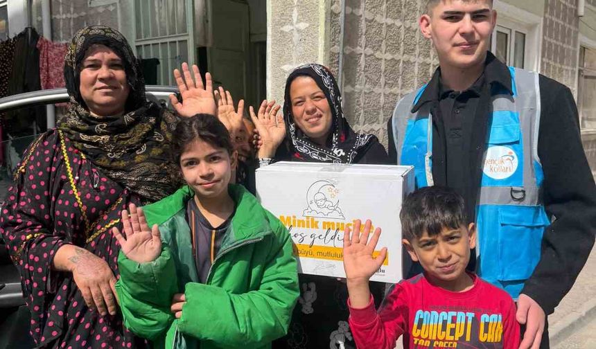Nebi Hatipoğlu’ndan Eskişehir’deki yeni doğan bebeklere destek