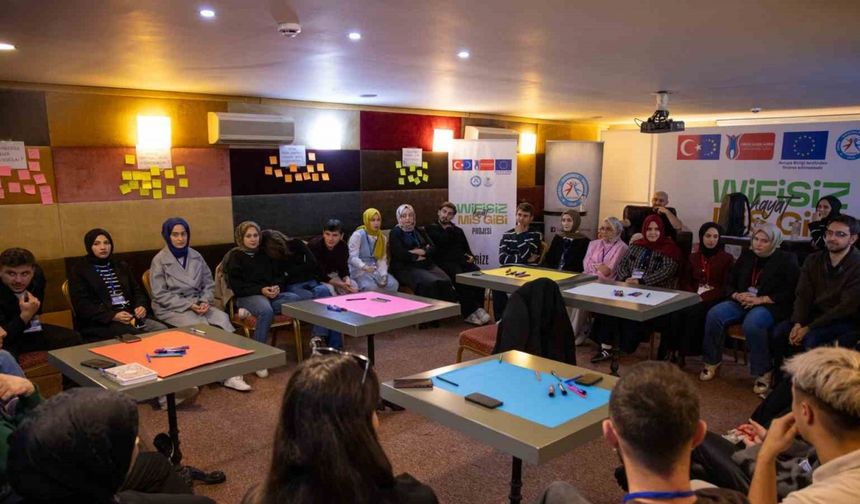 Rize’de gençlerin sosyal medya bağımlılığı araştırılıyor