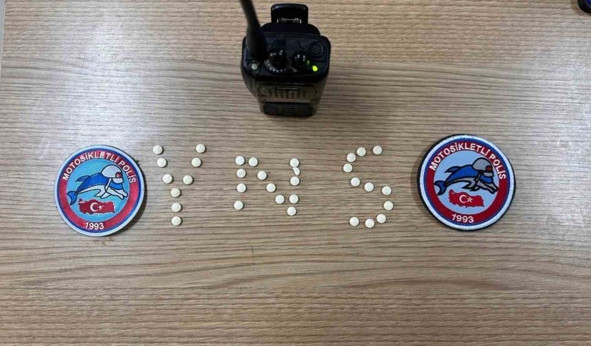 Samandağ’da uyuşturucu hapla yakalanan ehliyetsiz sürücüye 37 bin TL ceza