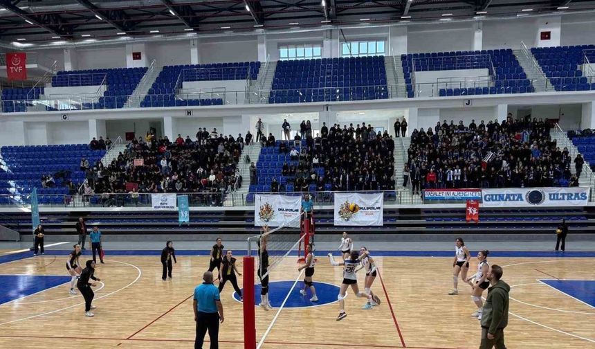 Şampiyonluk kupası Şehriban Günata’nın