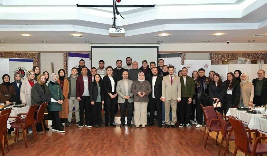 Sigortacılık öğrencileri sektör temsilcileriyle bir araya geldi