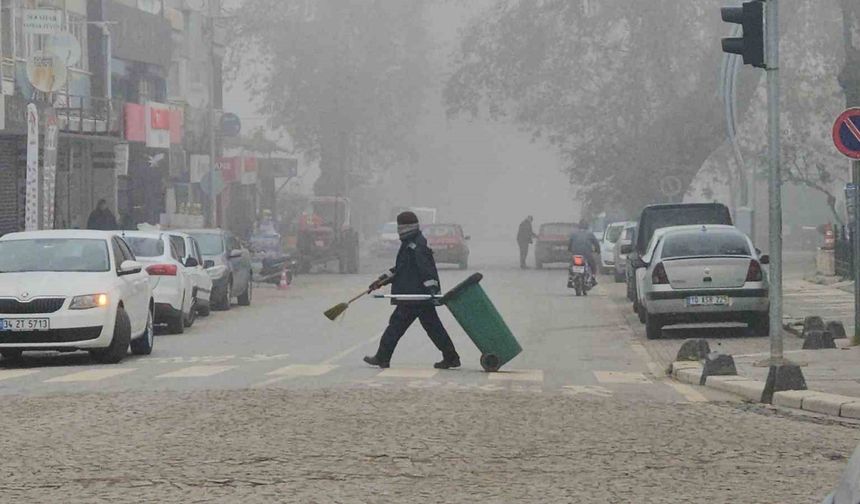 Sındırgı’yı sis sürücüleri zorladı