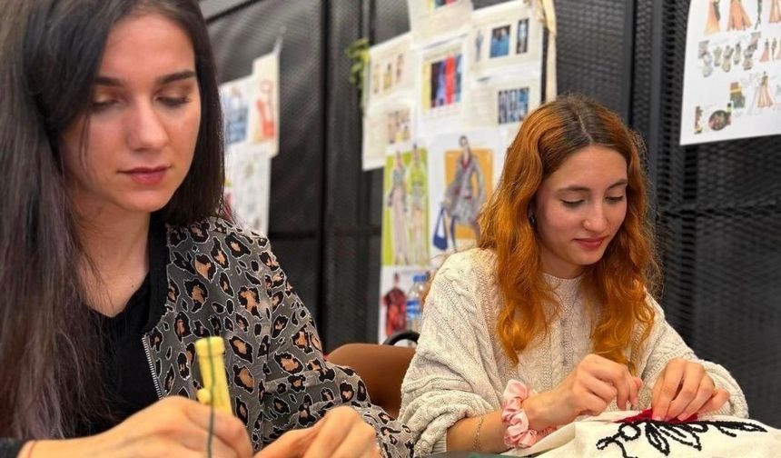 SUBÜ öğrencileri keçe üretimini deneyimledi