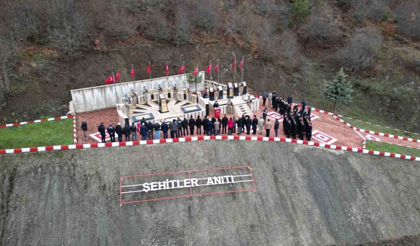 Tokat’ta 16 yıl önceki terör saldırısında şehit olan 7 asker anıldı