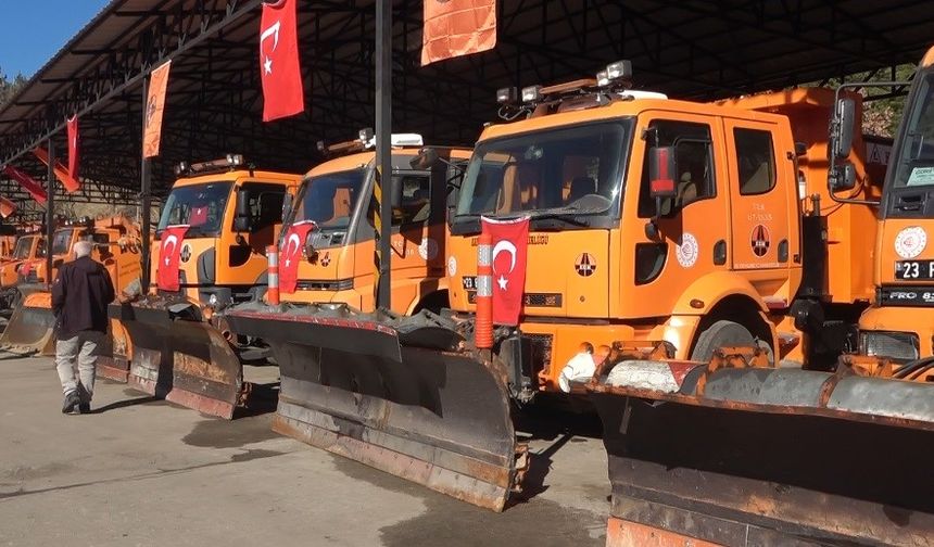 Tunceli 200 araç ve 842 arama kurtarma personeliyle kışa hazır