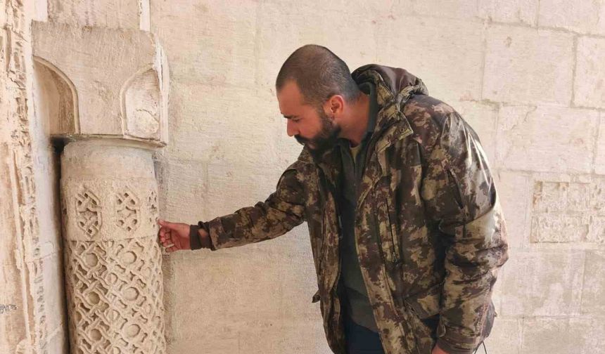 Tunceli’de 621 yıllık tarihi cami ve denge sütunları görselliğiyle göz kamaştırıyor