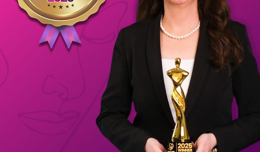 Türk eğitimci İngiltere’nin en prestijli ödüllerinden "Women in Education-Global Winner" ödülünü aldı