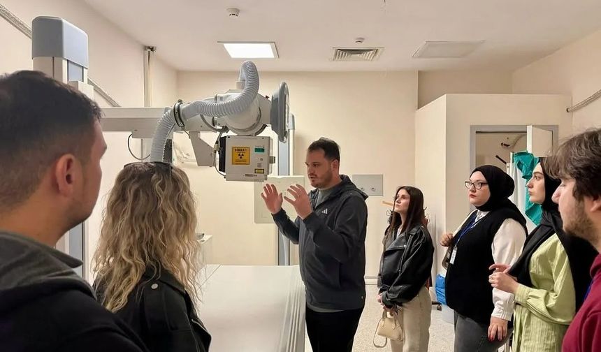 Üniversite öğrencileri sağlık teknolojilerini yakından tanıdı