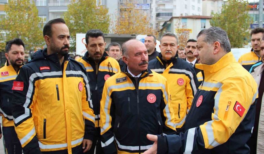 Vali Çalgan: ’Acil sağlık talebinde müdahaleyi kent merkezinde ortalama 5.7 dakikaya kadar indirdik’
