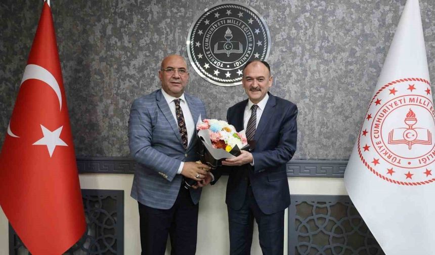 Van İl Millî Eğitim Müdürü Çandıroğlu görevine başladı