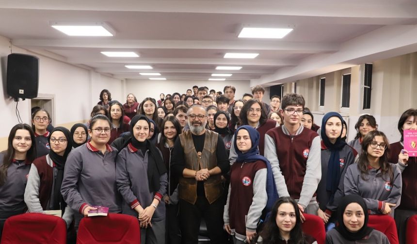 Yazar Yağmur’dan gençlere hayata dair önemli mesajlar