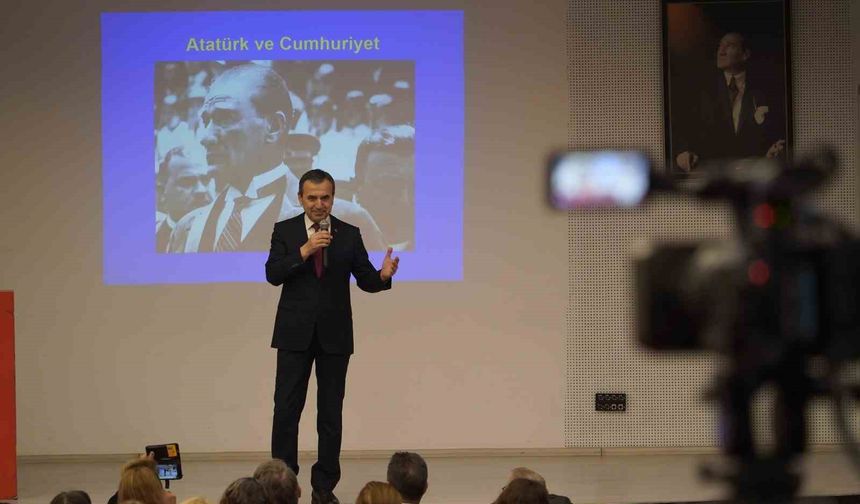 Babüroğlu Atatürk ve Cumhuriyet değerlerini anlattı