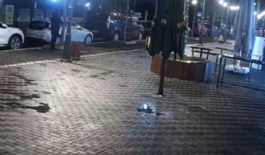 Beylikdüzü'nde iş yeri kurşunlama anı kamerada