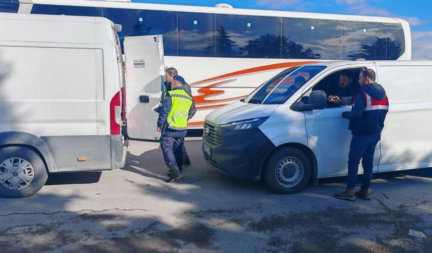Bilecik'te gerçekleştirilen huzur uygulamasında binlerce liralık ceza