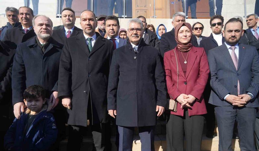 Bingöl'e atanan Vali Cahit Çelik'e duygusal veda