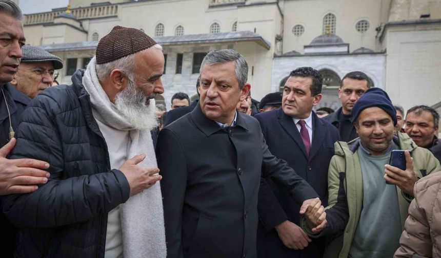 CHP Genel Başkanı Özel: 'Ülkenin ana gündemi emeklinin sesinin duyurulmasıdır'