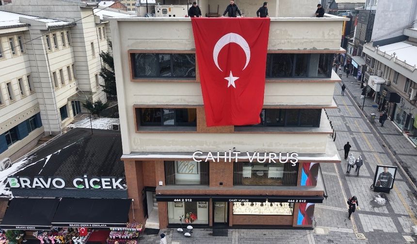 Düzce birlik oldu, sokaklar Türk bayrakları ile donatıldı