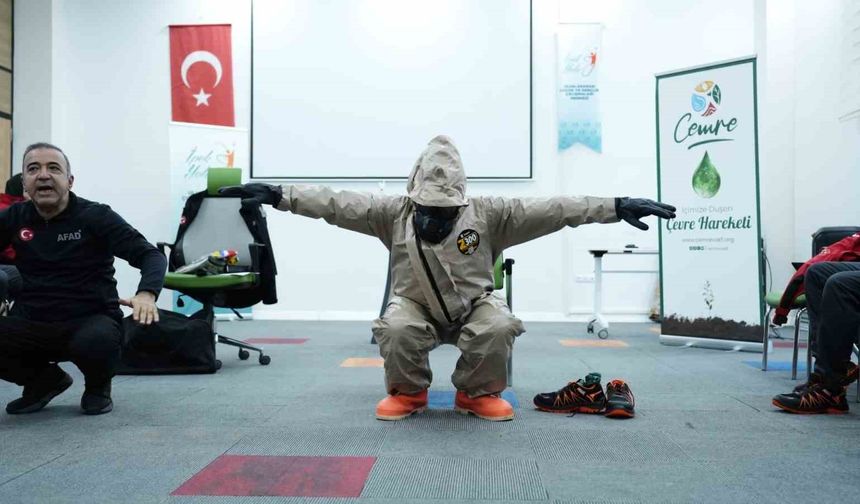 Elazığ'da arama ve kurtarma eğitimleri sürüyor