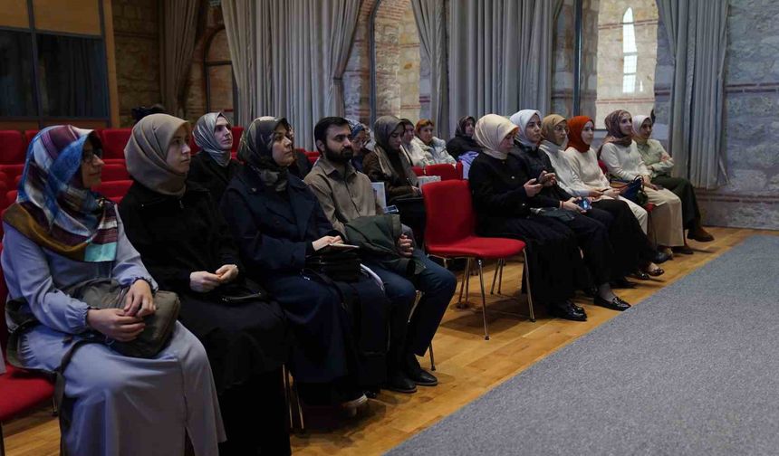 Gençlik TÜRGEV ile Gazze'yi okuyor