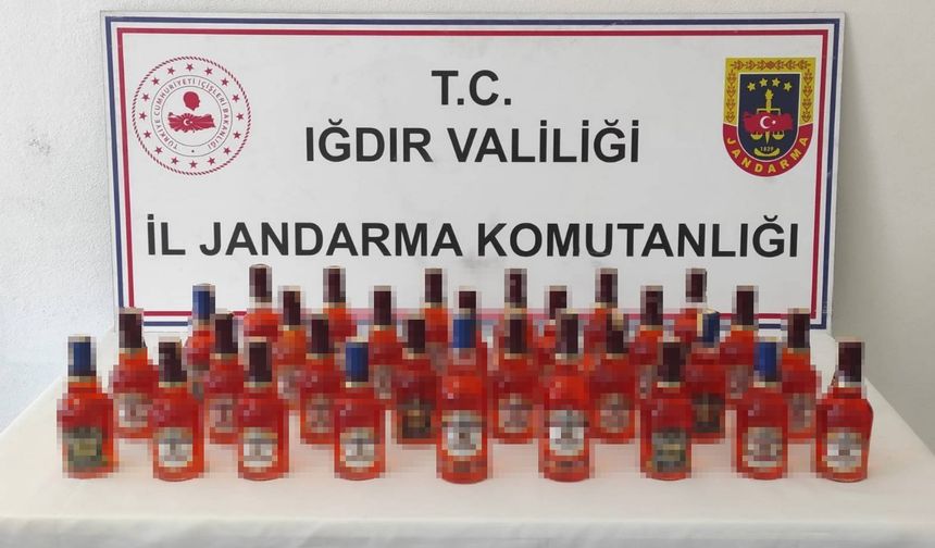 Iğdır'da 40 litre kaçak viski ele geçirildi