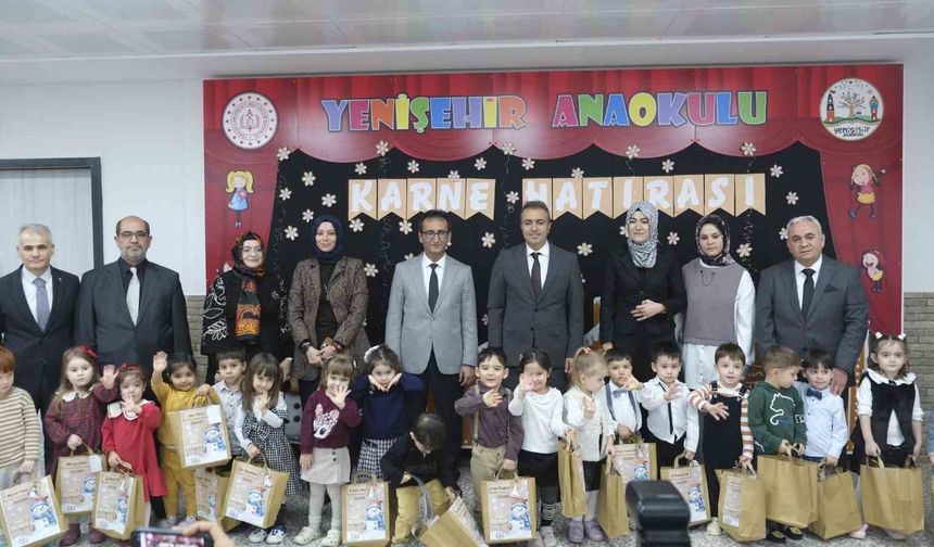 Karaman'da 49 bin 103 öğrenci karne heyecanı yaşadı