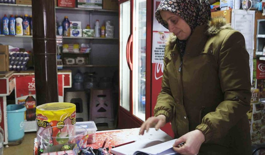 Karaman'da hayırsever, mahalle bakkalındaki borcu kapattı
