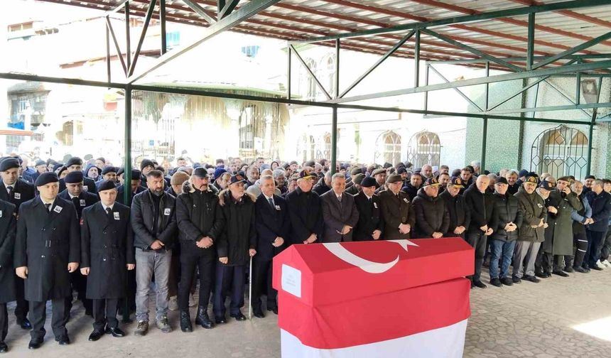 Kıbrıs Gazisi 73 yaşında son yolculuğuna uğurlandı