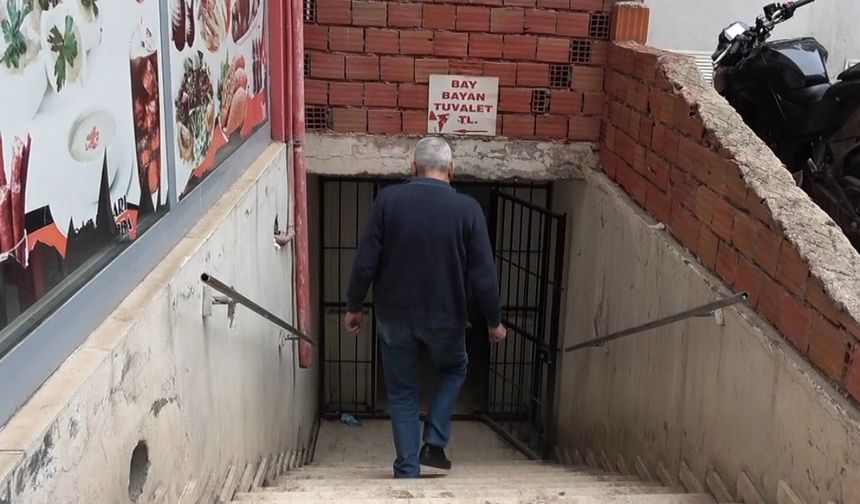 Kilis'te tuvalet mağduriyeti yaşayan vatandaşlar belediyeden çözüm bekliyor