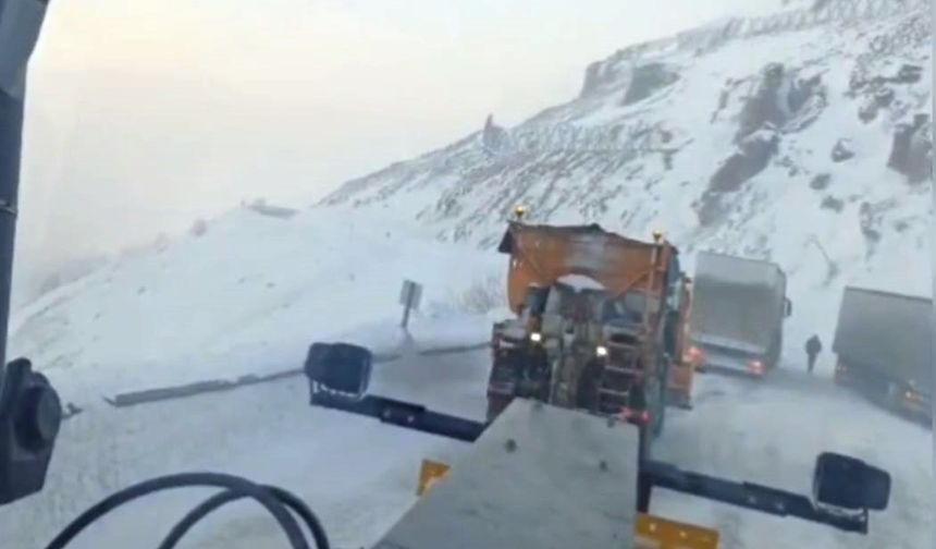 Kutuplar değil, Sahara Geçidi