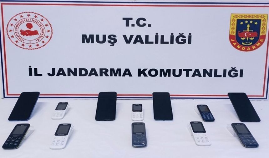 Muş'ta kaçak cep telefonu operasyonu