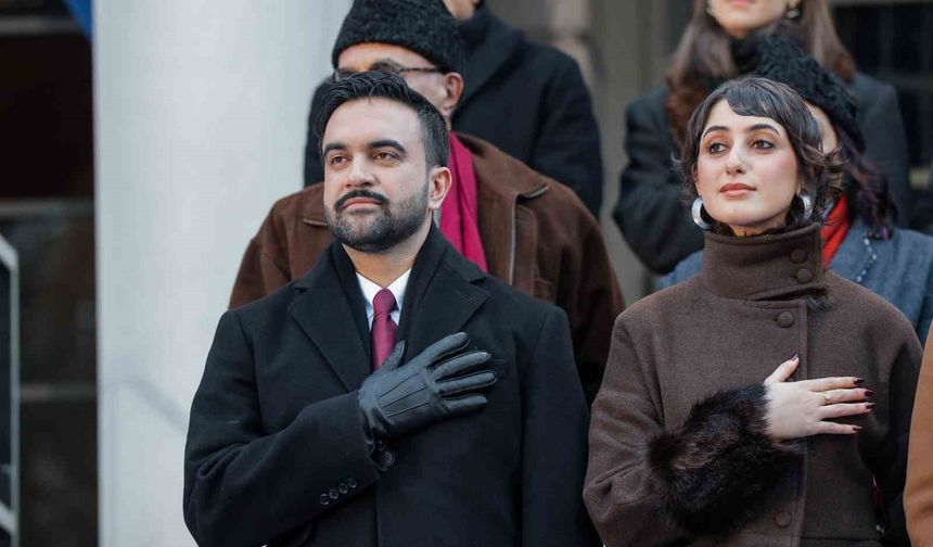 New York Belediye Başkanı Mamdani, dondurucu soğukta ikinci kez yemin etti