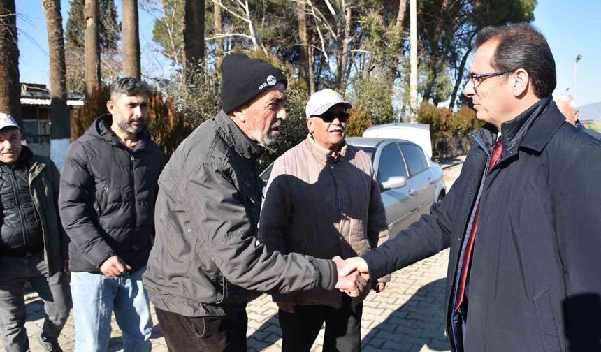 Salihli Kaymakamı Güldoğan, Emirhacılı ve Karayahşi'de talepler dinlendi