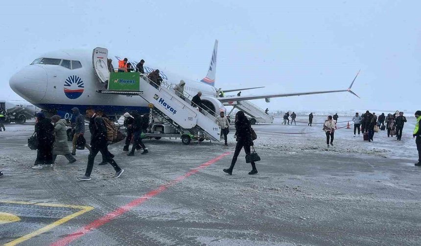 Şanlıurfa'da bir yılda 1 milyon 60 bin 905 kişi uçtu