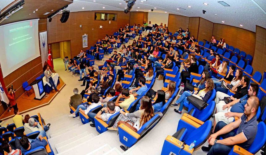 Yaşar Üniversitesi dünyanın en iyileri listesinde